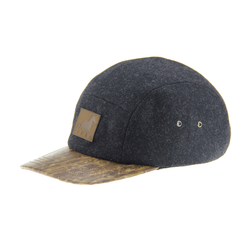 Μπαμπού PU Wool Camping Baseball Cap 5 Panel Snapback Hat Με Εμβολισμένο Λογικό Δέρμα